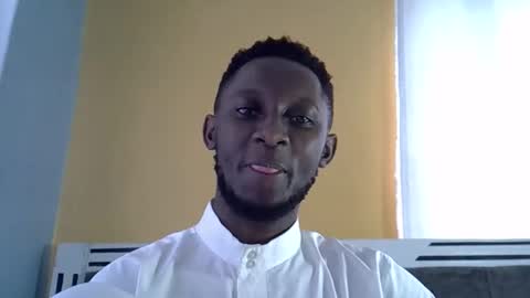 lunalove22_ online show from 10.29.25