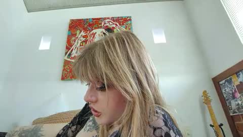 Billie Bubbles online show from 11.05.25