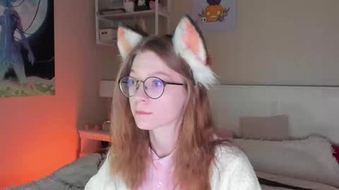 Snapshot of lunar_sofia chatting on 12.12.24 Sofia online show from 12.12.24