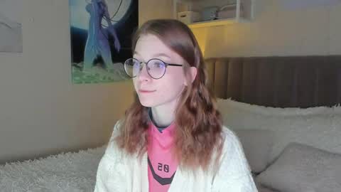 Snapshot of lunar_sofia chatting on 02.25.25 Sofia online show from 02.25.25