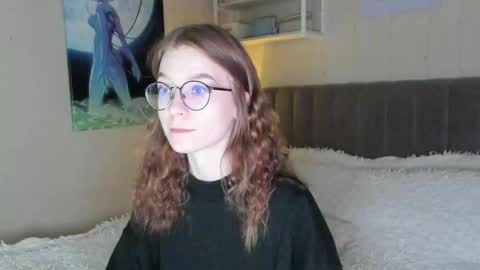 Snapshot of lunar_sofia chatting on 02.28.25 Sofia online show from 02.28.25