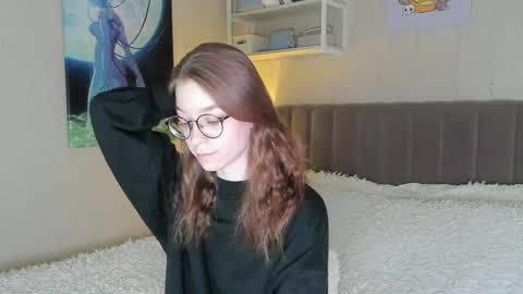 Snapshot of lunar_sofia chatting on 02.28.25 Sofia online show from 02.28.25