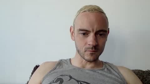 Snapshot of lupine_666 chatting on 09.12.25 Lupine online show from 09.12.25