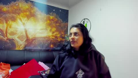 Angela 3 online show from 12.31.24