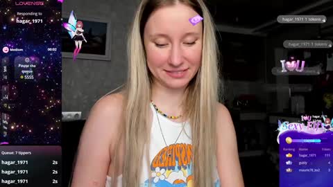 Snapshot of lusyagreenberg chatting on 01.28.25 LusyaGreenberg online show from 01.28.25