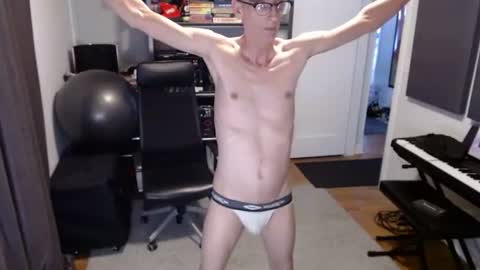 Snapshot of luvshonitoff chatting on 09.29.25 Jim Bo online show from 09.29.25