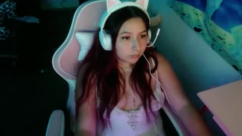 Snapshot of luvvespie chatting on 11.25.25 luvvespie online show from 11.25.25