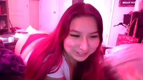 Snapshot of luvvespie chatting on 11.27.25 luvvespie online show from 11.27.25