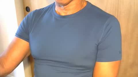 luvzjerkingoff online show from 10.26.25