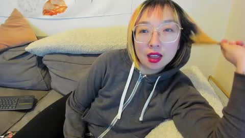 LuxGray online show from 02.12.25