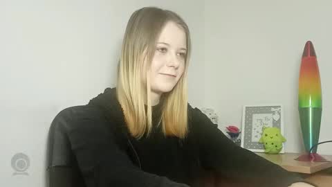 Lydia online show from 11.06.25