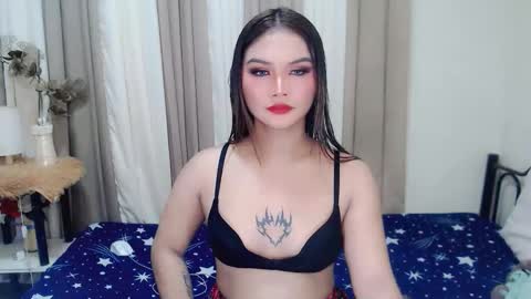 Snapshot of lylia_lust chatting on 11.12.25 lylia_lust online show from 11.12.25