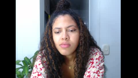 Snapshot of lylii_evans chatting on 12.03.24 lylii_evans online show from 12.03.24