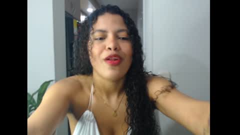 Snapshot of lylii_evans chatting on 12.04.24 lylii_evans online show from 12.04.24
