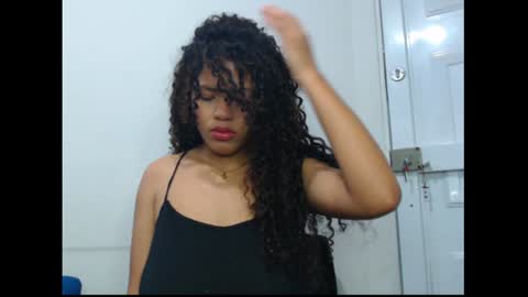 Snapshot of lylii_evans chatting on 01.30.25 lylii_evans online show from 01.30.25