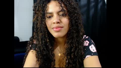 Snapshot of lylii_evans chatting on 02.09.25 lylii_evans online show from 02.09.25