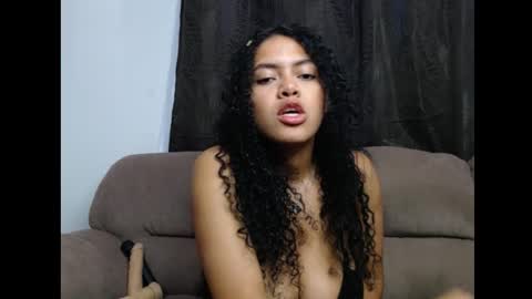 Snapshot of lylii_evans chatting on 10.16.25 lylii_evans online show from 10.16.25
