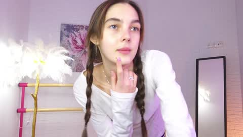 Lyly   online show from 12.23.24