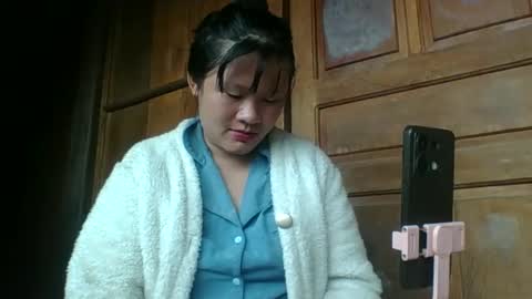 Snapshot of lylymai chatting on 10.16.25 lylymai online show from 10.16.25