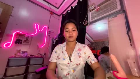 I am Lyn- DONT FORGET TO FOLLOW ME online show from 10.16.25