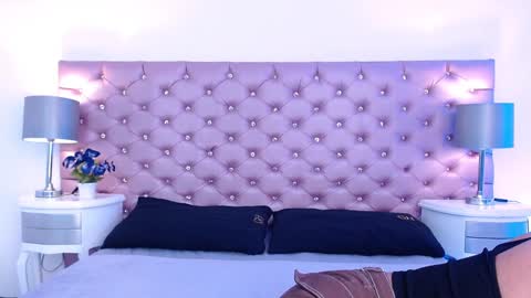 Snapshot of lyra_gh chatting on 01.28.25 LYRA online show from 01.28.25