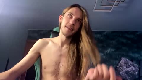 Snapshot of m1shq chatting on 12.07.24 m1shq online show from 12.07.24