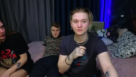 Snapshot of m1shq chatting on 02.01.25 m1shq online show from 02.01.25