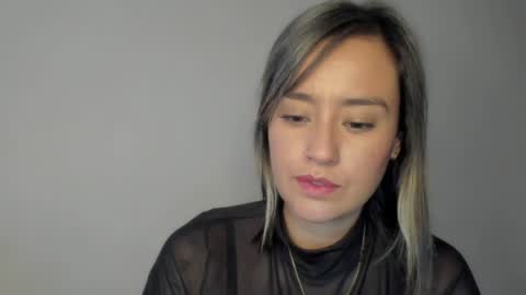 Snapshot of macarenax chatting on 01.08.25 Maca online show from 01.08.25