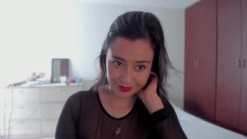 Snapshot of macarenax chatting on 01.14.25 Maca online show from 01.14.25