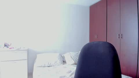 Snapshot of macarenax chatting on 02.06.25 Maca online show from 02.06.25
