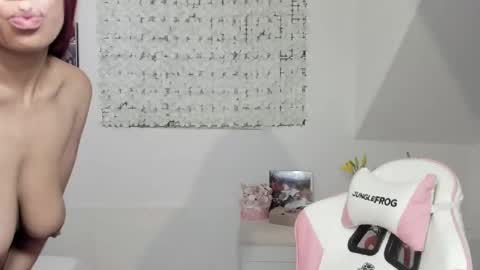 Snapshot of macdelice chatting on 12.28.24 Mac Delice online show from 12.28.24