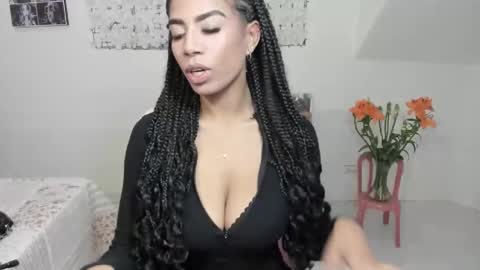 Snapshot of macdelice chatting on 03.04.25 Mac Delice online show from 03.04.25