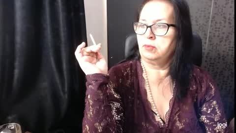 Snapshot of madam_sanjanne chatting on 10.06.25 Madam Sanjanne online show from 10.06.25