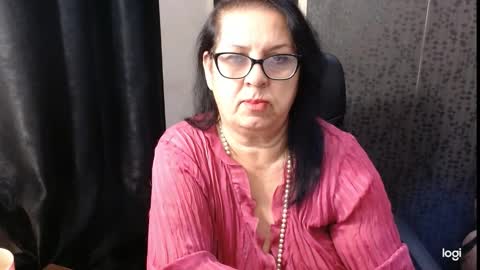 Snapshot of madam_sanjanne chatting on 10.09.25 Madam Sanjanne online show from 10.09.25