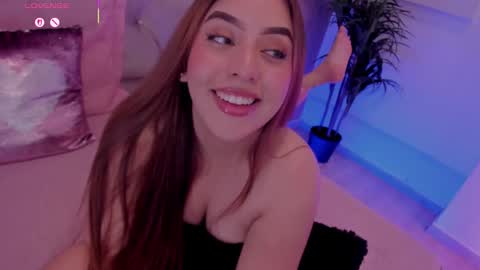 Snapshot of maddylennon chatting on 03.05.25 Lina  online show from 03.05.25