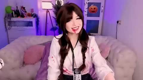 Snapshot of maddymystie chatting on 10.30.25 Maddy online show from 10.30.25