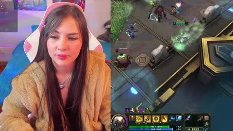 Snapshot of madeleine_shinobi chatting on 12.22.24 Emily Only Fans online show from 12.22.24