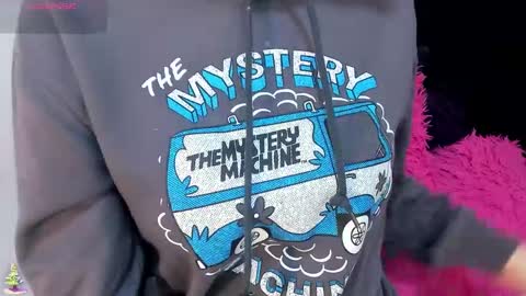 Snapshot of madelin_clerk chatting on 12.27.24 Madelin Clerk online show from 12.27.24