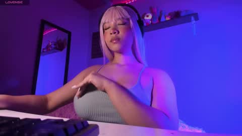 Madeline  online show from 12.27.24