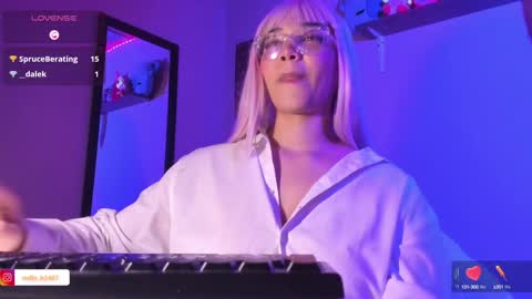 Madeline  online show from 01.03.25