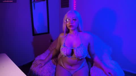 Madeline  online show from 01.09.25