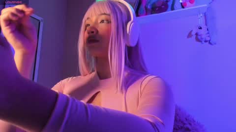 Madeline  online show from 02.04.25