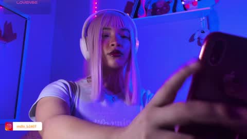 Madeline  online show from 02.05.25