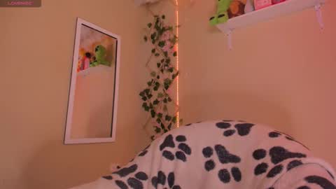 Madeline  online show from 09.26.25