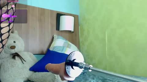 M A D I S O N online show from 11.12.25