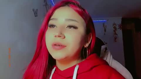 Snapshot of madison_x17 chatting on 10.03.25 madso x17 online show from 10.03.25