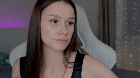 Snapshot of madissson chatting on 10.07.25 Madi Soon online show from 10.07.25