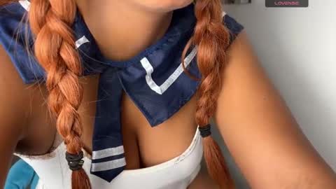 Snapshot of madsnextdoor chatting on 10.19.25 Maddie online show from 10.19.25