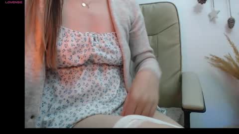 Snapshot of madyqueen chatting on 02.28.25 Mara online show from 02.28.25