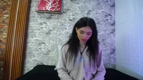 maevekuro online show from 09.09.25